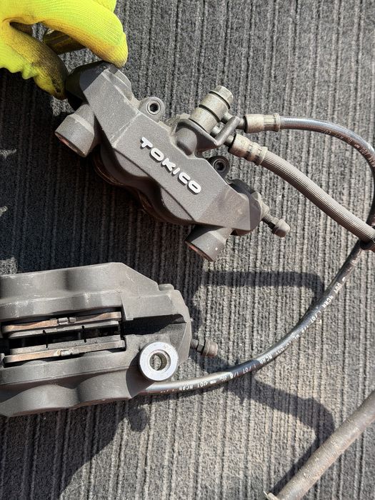 Супорта подножка Suzuki GSXR 1000 K7 K8