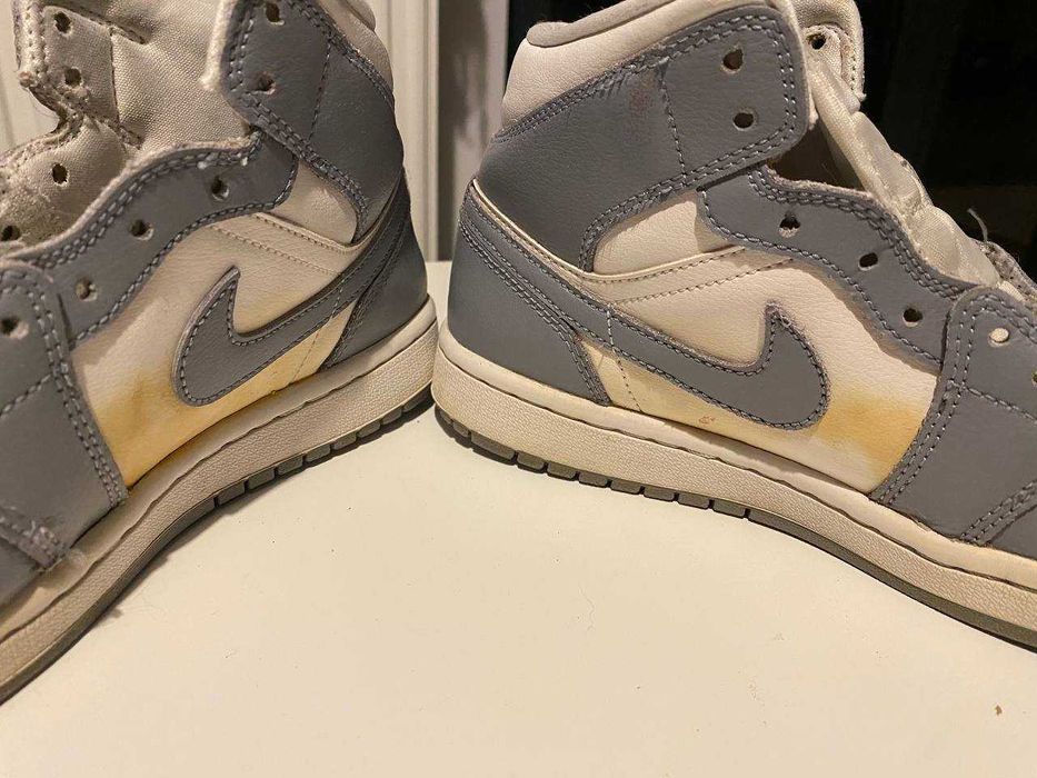 Nike Air Jordan 1 Mid Stealth