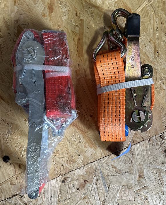 Стяжной ремень новый