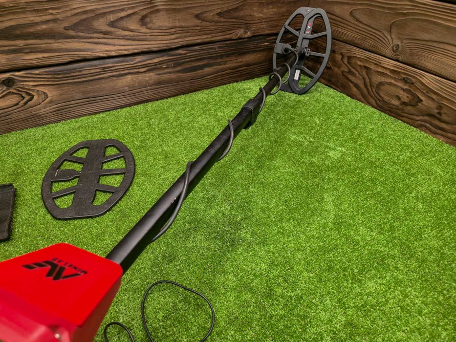 Металошукач Minelab Vanquish 440