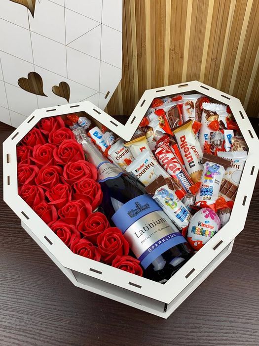 Подарунковий бокс  для неї на 14 лютого