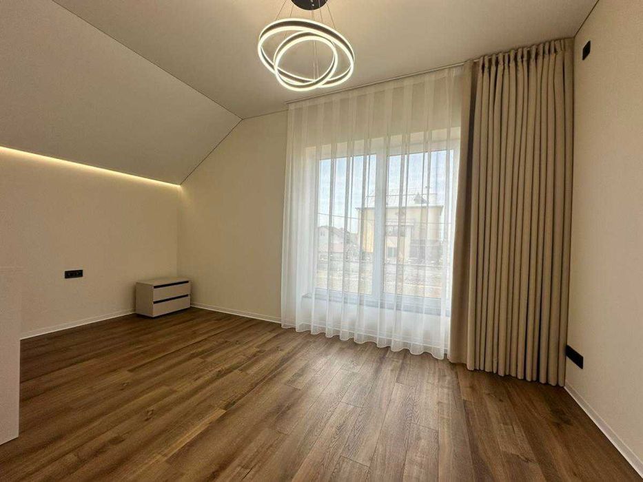 Будинок мрії чекає на вас