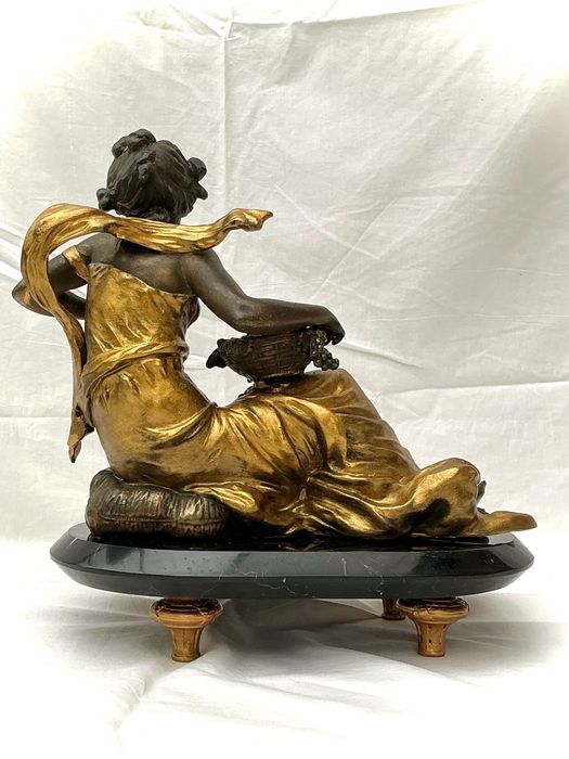 Escultura ”Vindima / Vendange”, escultor Auguste Moreau