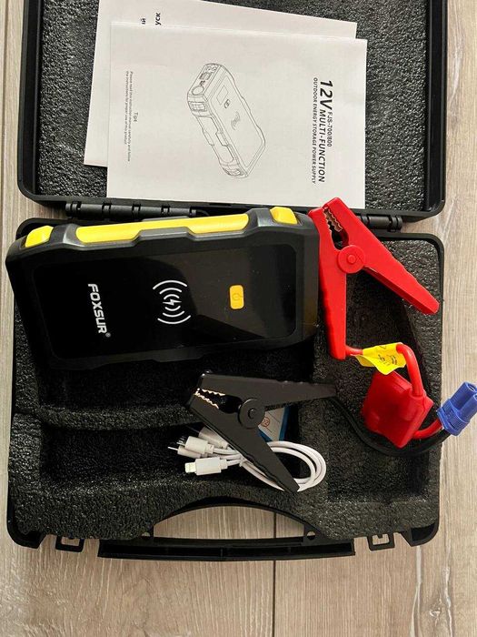 Foxsur FJS-800 ( ток 900А) 39800 мАг пусковий зарядний пристрій