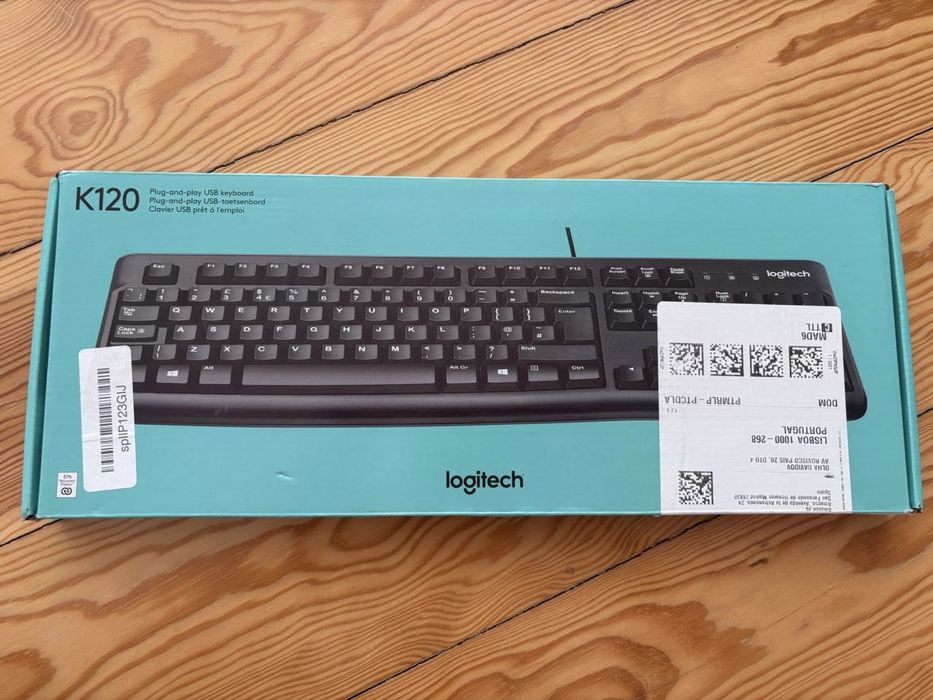 Teclado com fio Logitech K120 NOVO Layout Inglês UK