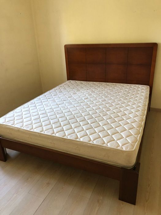 Vende-se móveis de quarto semi novos