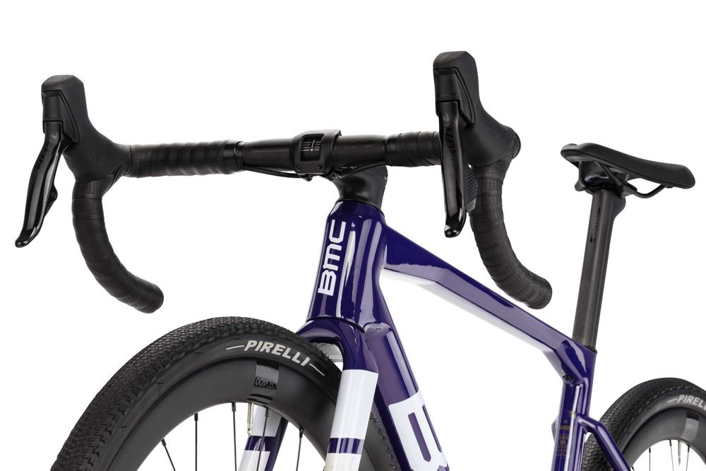 BMC Kaius 01 Three - Carbon - SRAM RIVAL eTap AXS 2×12s - 32% OFF