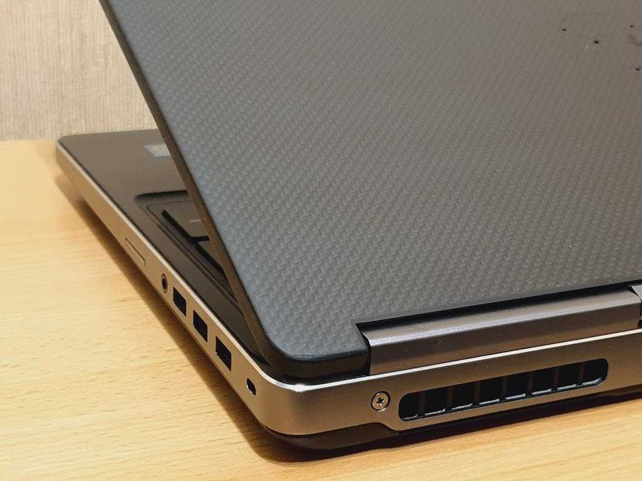 Ігровий ноутбук Dell Precision 7510 Nvidia Quadro M1000M Intel Core i7-6820HQ RAM 16Gb SSD 512Gb Батарея 9 годин, нова оригінальна батарея