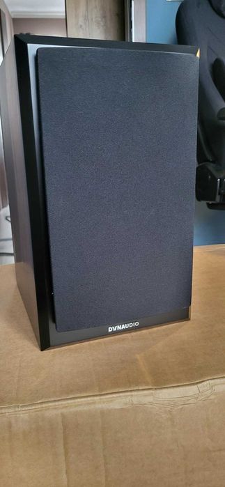Dynaudio Emit 20