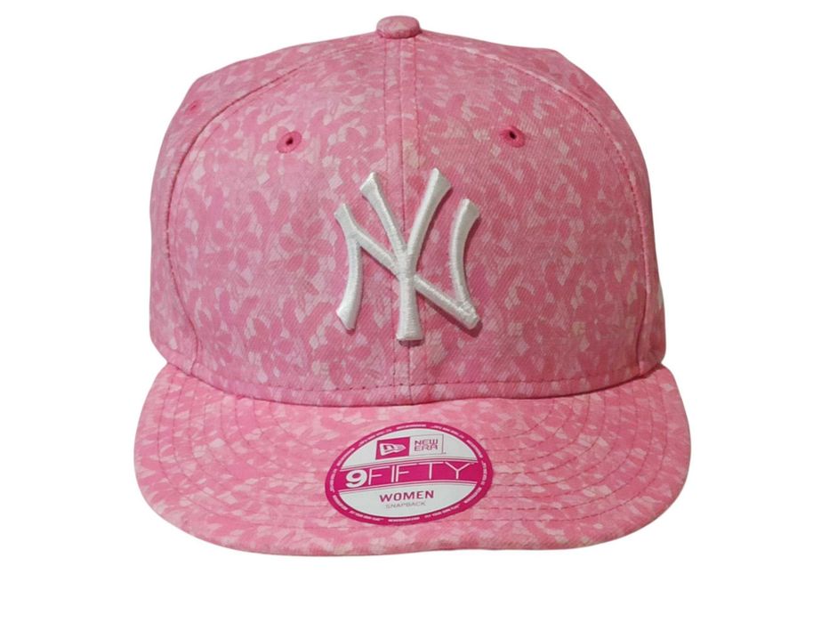 Кепка женская New York Yankees