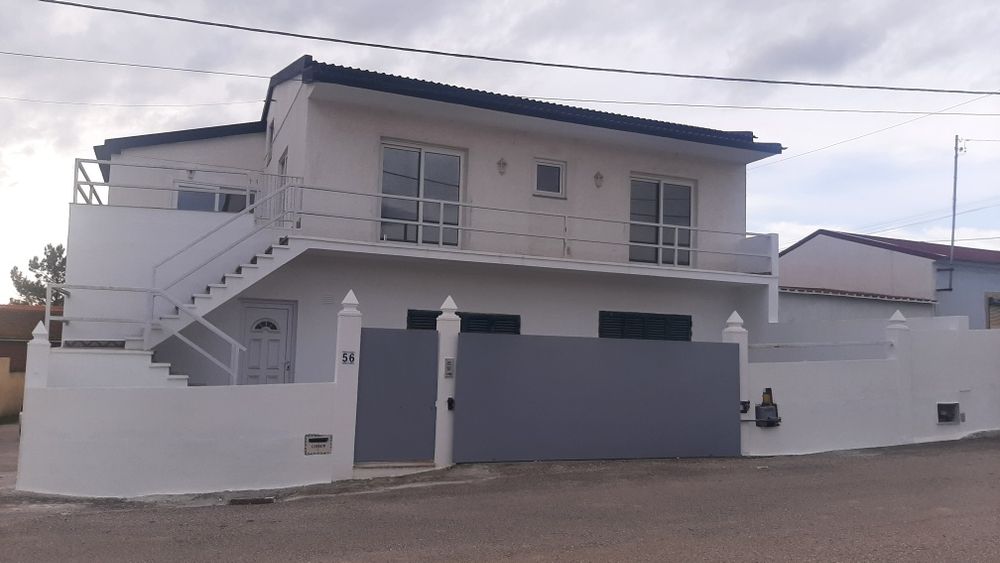 Vende-se Moradia 2 pisos, Cabeça Gorda, Torres Vedras