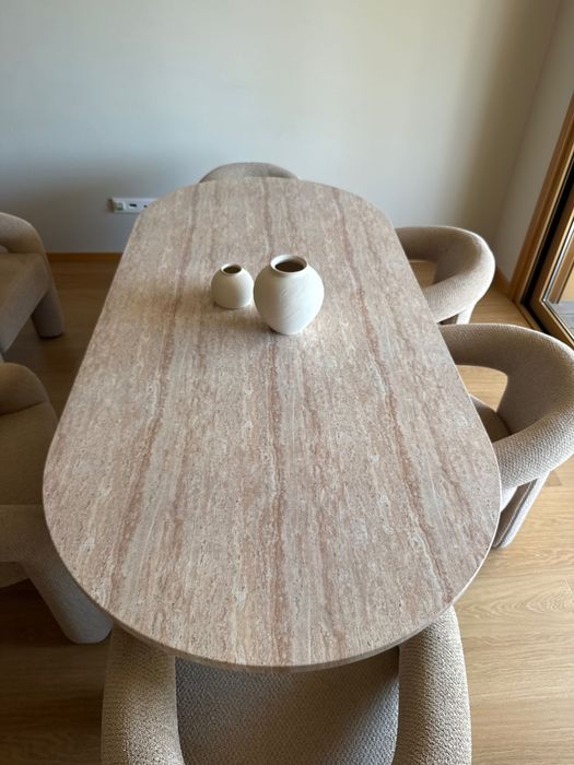 mesa de jantar oval