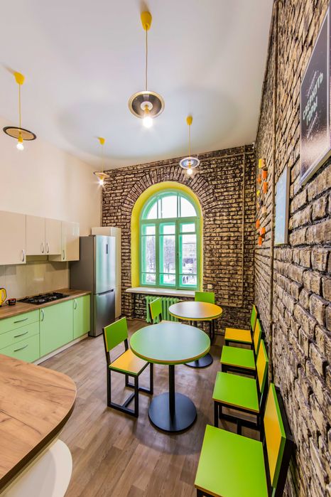 Окрема VIP-кімната. Завжди світло. Солом’янський р-н!!!