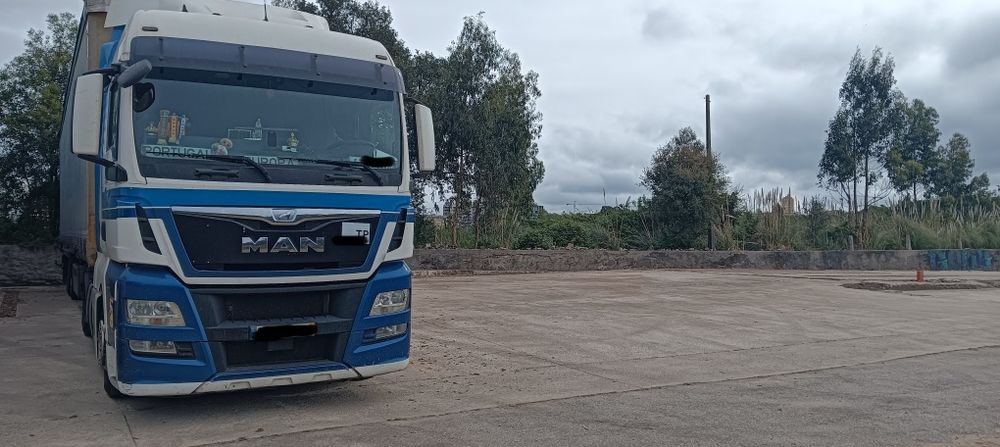 Recolha estacionamento de camiões