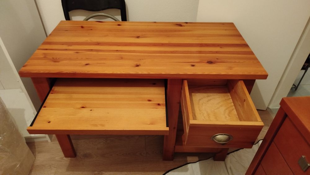 Secretária em madeira