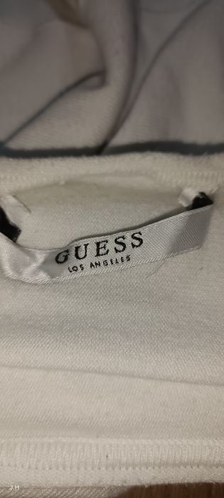 Sweter biały z perełkami. Guess.