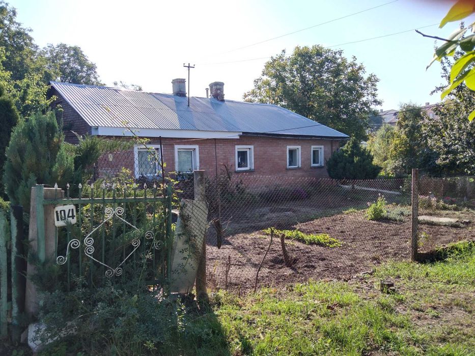 Будинок з ділянкою 10 соток на об’їзній — ідеально під бізнес