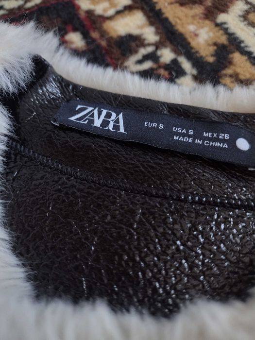 Куртка Zara , розмір S