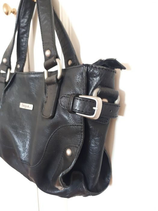 Mala preta de mão/ombro pele verdadeira