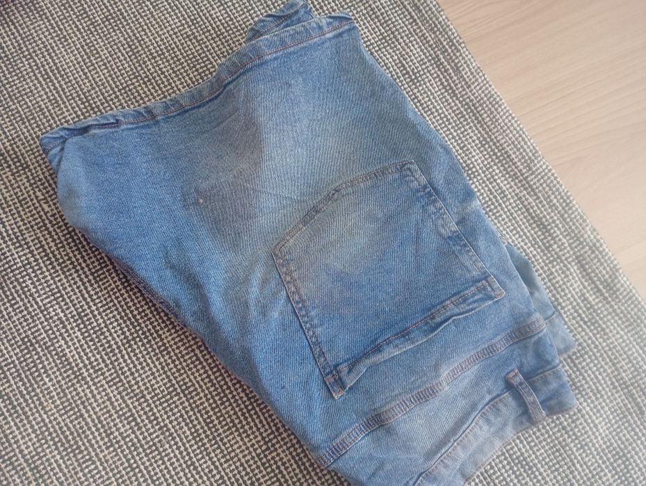 Spodenki jeansowe 44