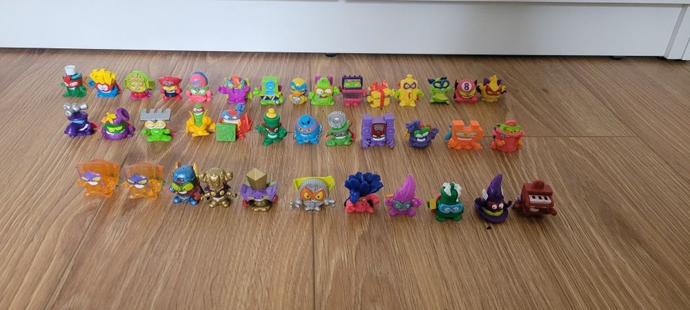 Zestaw figurek super zings 40 sztuk