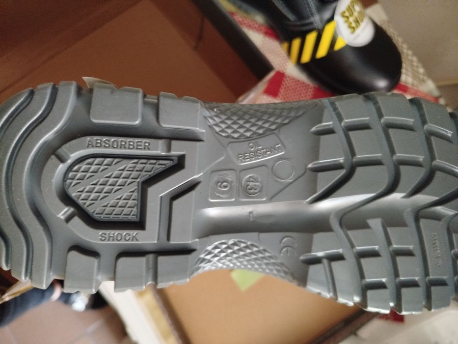 Sprzedam buty  męskie robocze