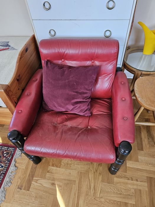 Oddam fotele skórzane