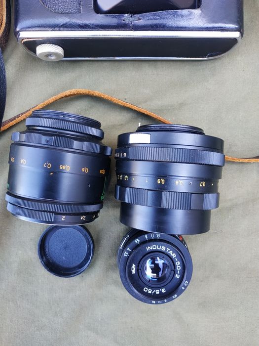 Фотоапарат Зенит Е объективы Гелиос -44-2 и Helios-44М