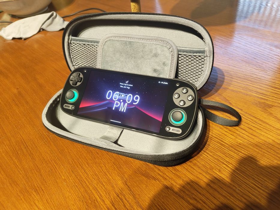 Retroid Pocket 5 com Dock, bolsa e carregador original