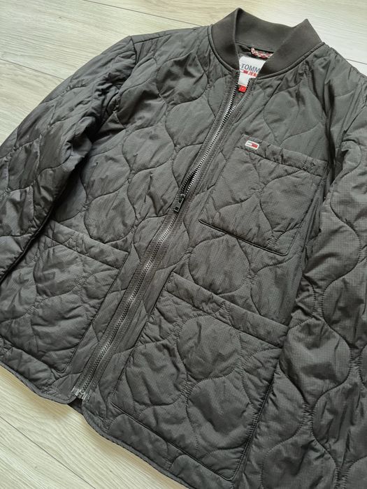 Чоловіча куртка tommy jeans з нових колекцій