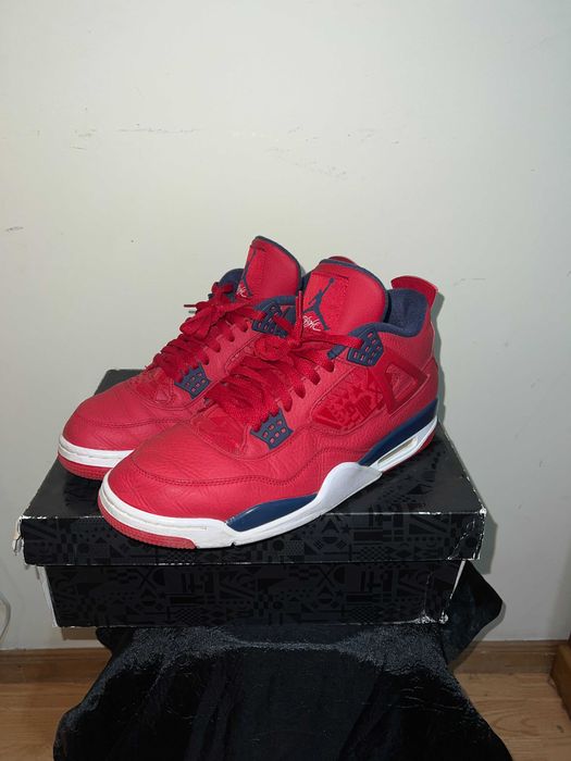 Air Jordan retro 4 "Fiba 4s"