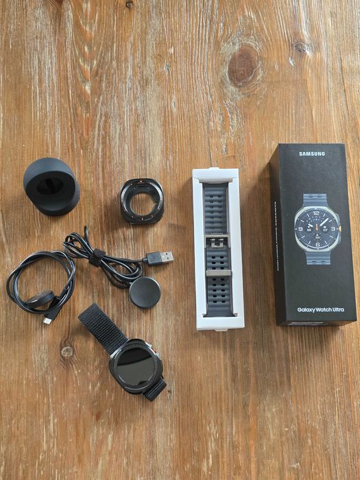 Smartwatch Samsung Galaxy Watch Ultra 2025 + dodatki