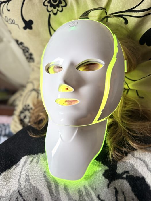LED Mask Face and Neck White