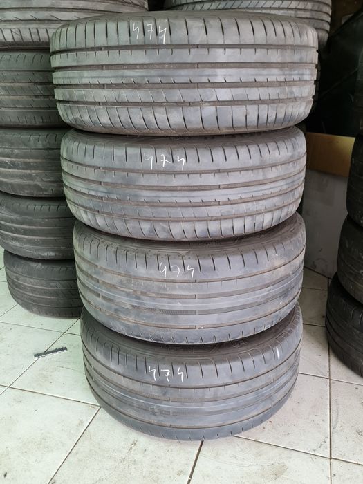 Jantes BMW 18" Pack M com Pneus 225.45.18 + 255.40.18