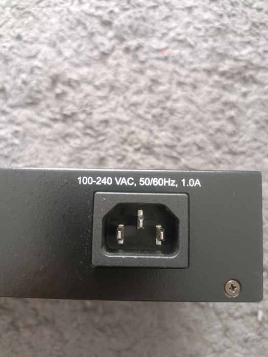 Комутатор ECS3510-28T