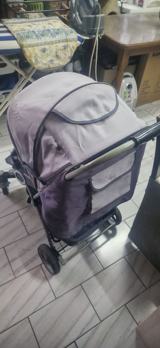 Carrinho de bébé...BabyCare