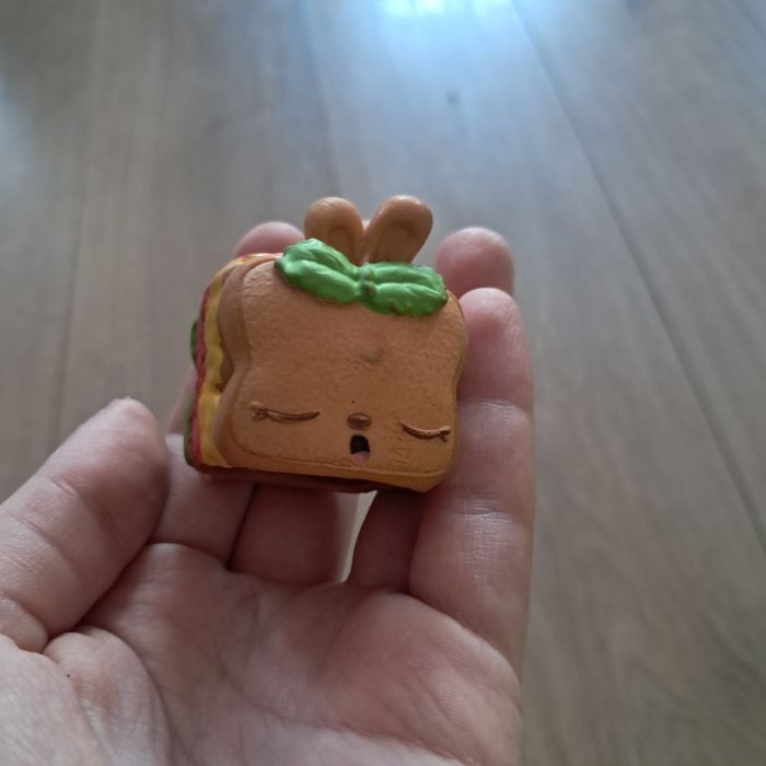 Num noms sprzedam