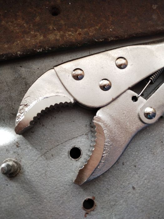 Клещи зажимные 22 см, струбцина универсальная