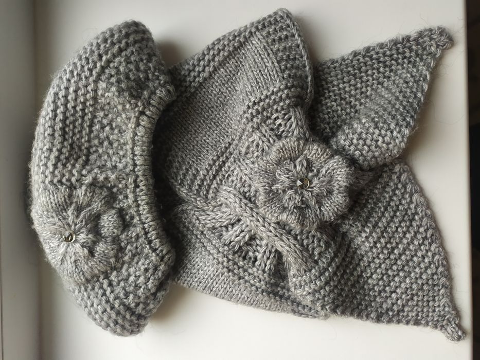 Комплект берет та шарф.