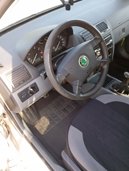 Skoda Fabia 1.4 gasolina 2001