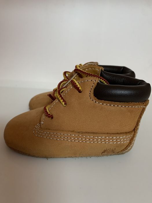 Botinhas camel Timberland 16
