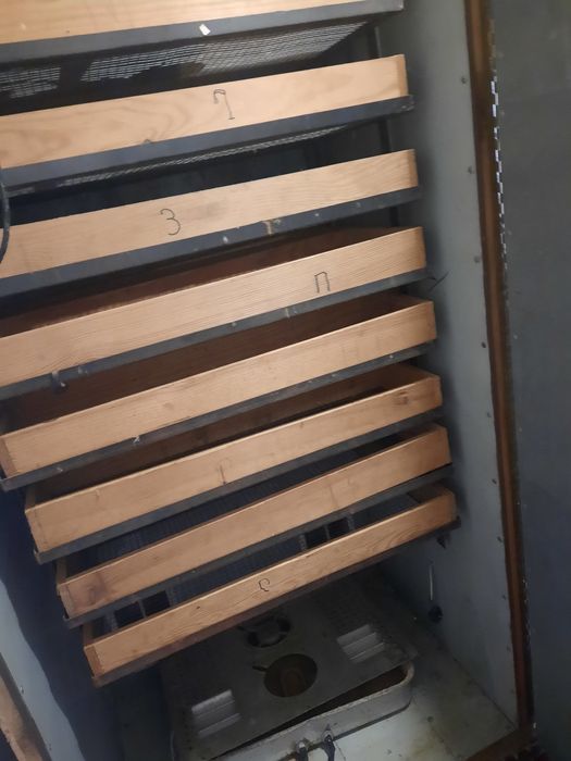 Інкубатор на 1200 яєць