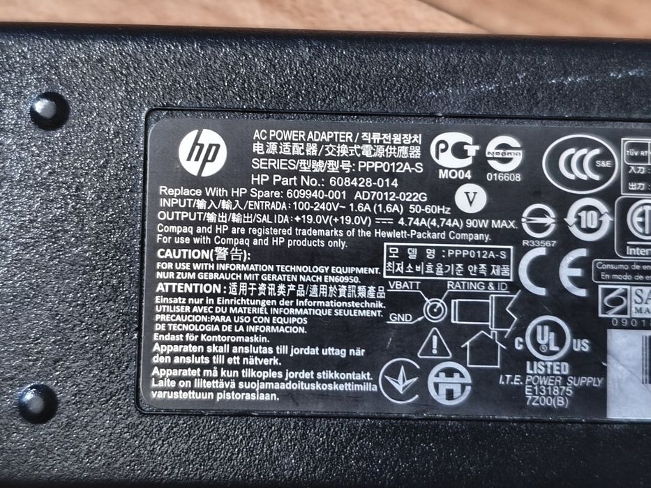 Carregador HP Original 90W para portátil como novo