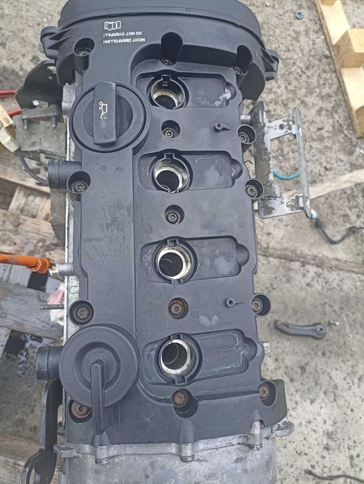 Двигун мотор AXW 2.0 FSI 16V 150HP 110kW