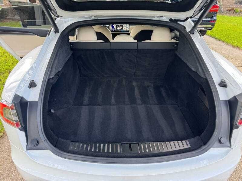 2021 Tesla Model S Plaid