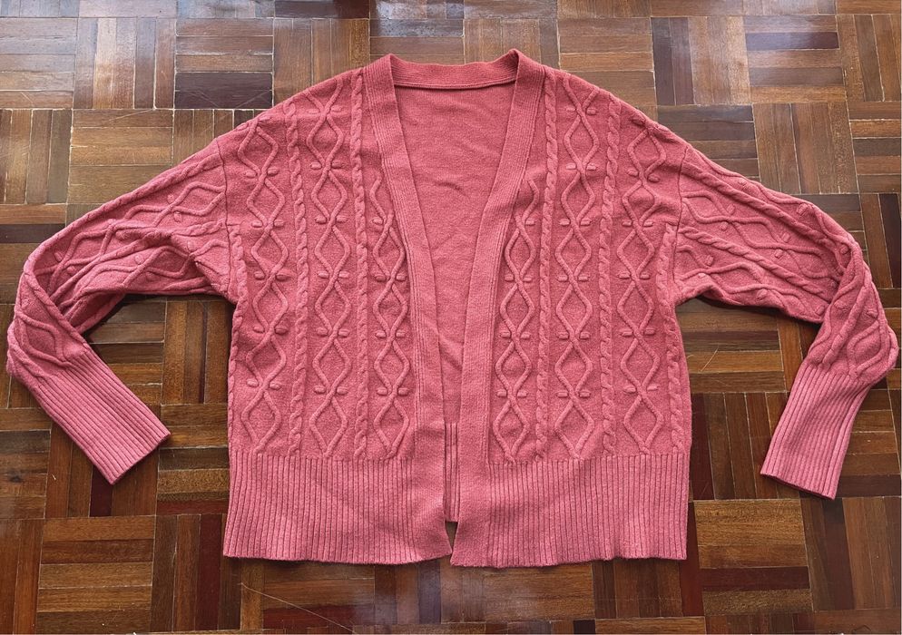 Casaco de malha rosa avermelhado (Reservado)