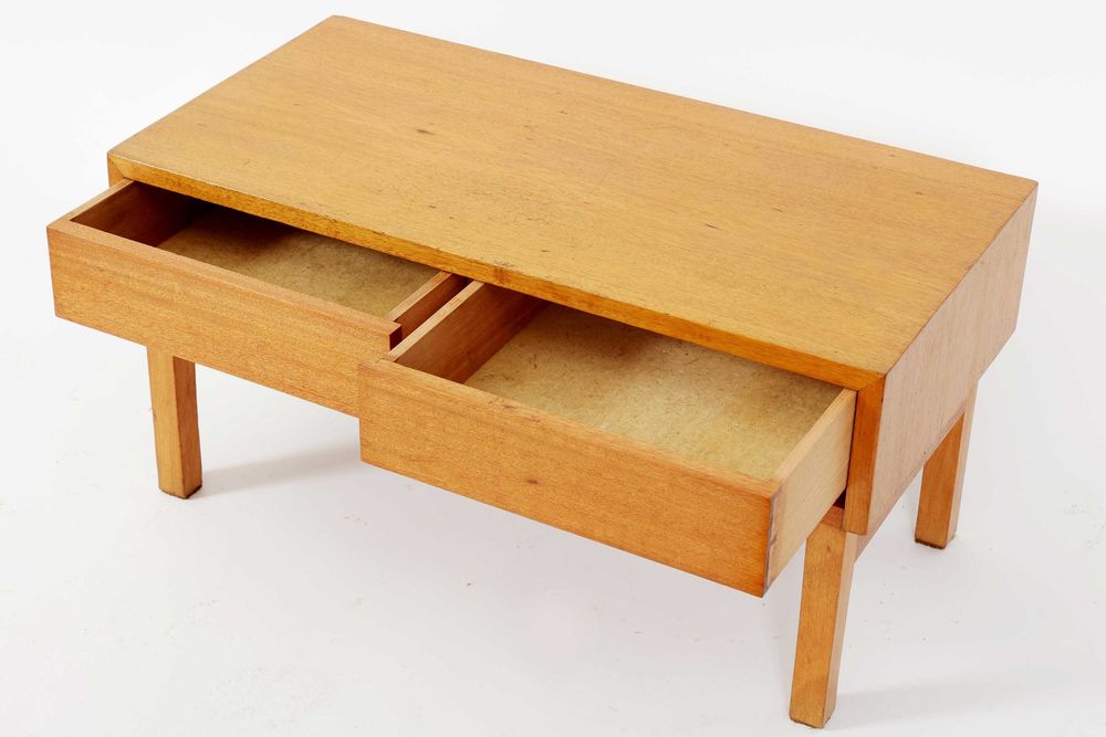 Móvel de apoio vintage em tola - anos 60