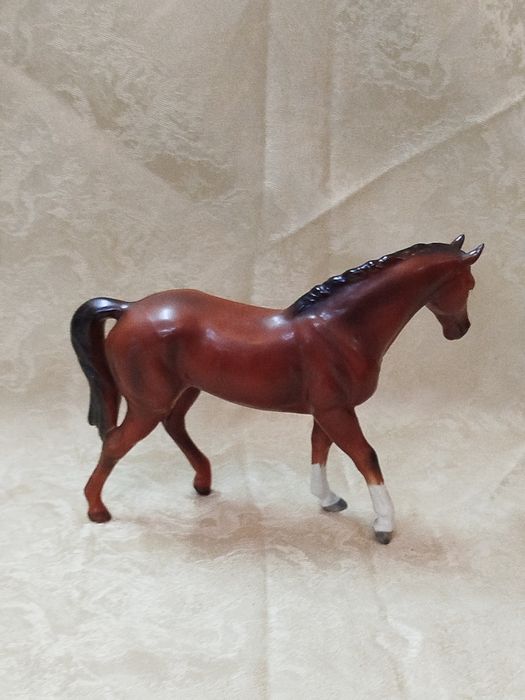 Figura em Porcelana