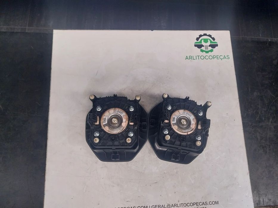 Airbag volante Peugeot Partner Ref: 98185172 ZD