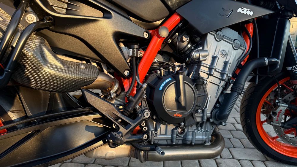 Мотоцикл KTM Duke 890 R 2022